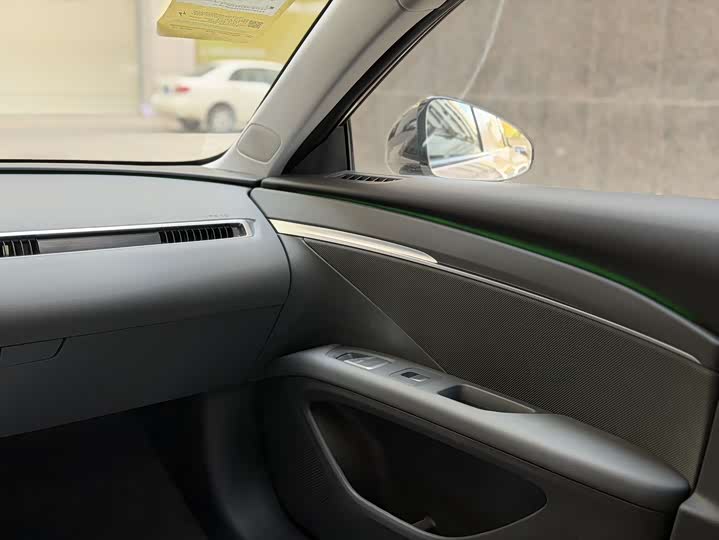 Фото 9 - XPeng Mona M03