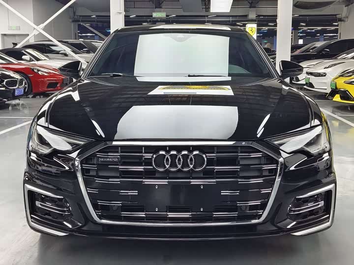 Фото 2 - Audi A6L