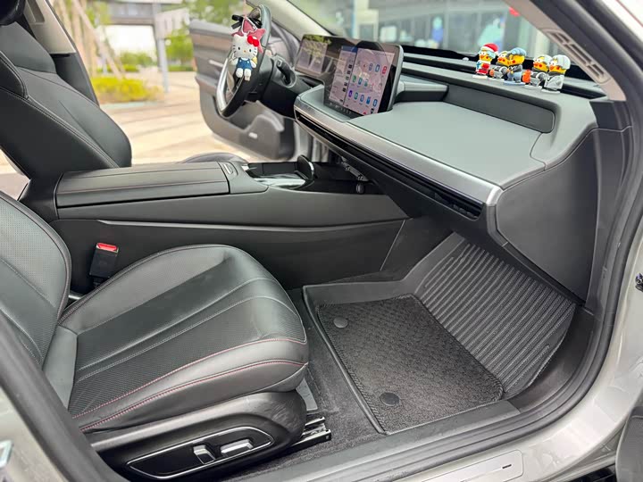 Фото 4 - XPeng P7