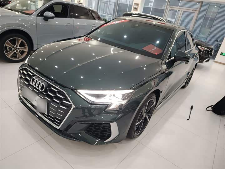 Фото 2 - Audi A3