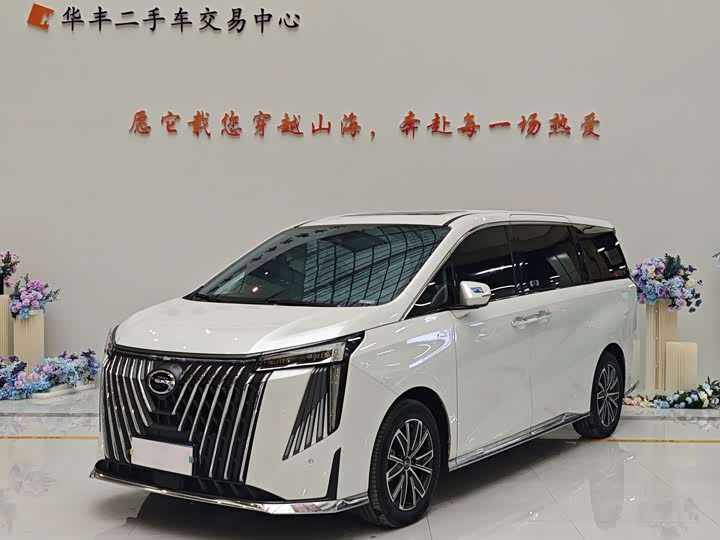 Фото 1 - GAC Trumpchi M8