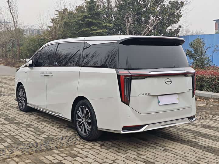 Фото 9 - GAC Trumpchi M8