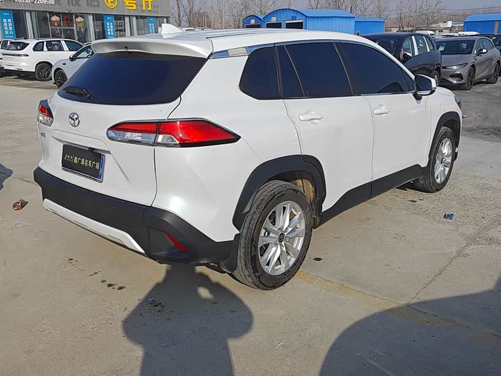 Фото 8 - Toyota Corolla Cross