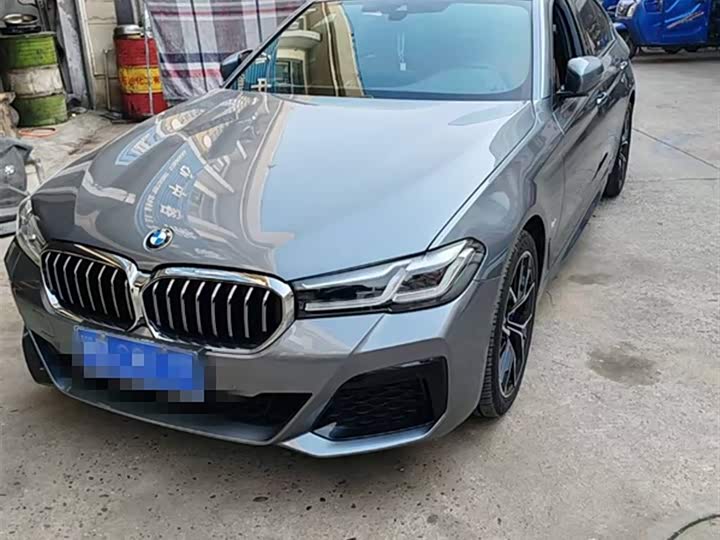 Фото 1 - BMW 5 Series