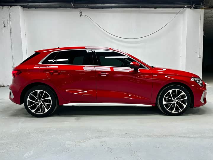 Фото 2 - Audi A3