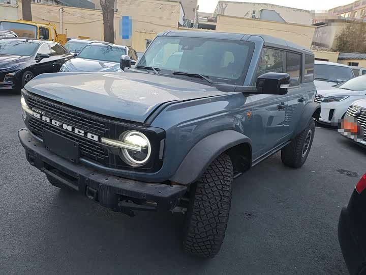 Фото 1 - Ford Bronco