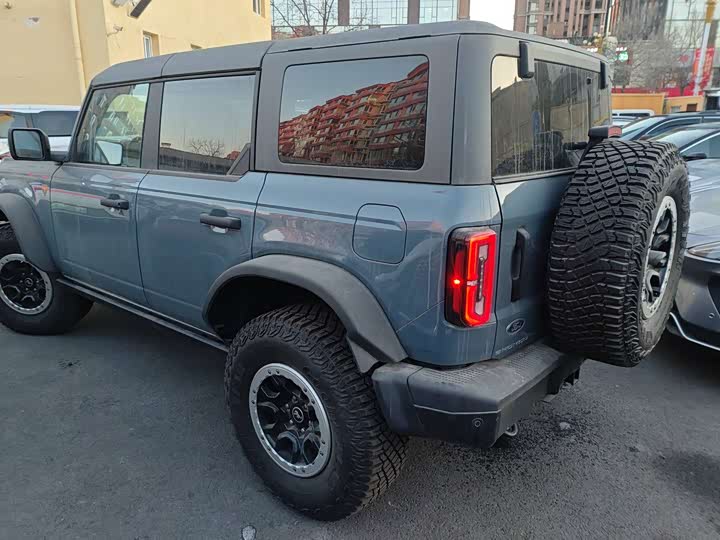 Фото 6 - Ford Bronco