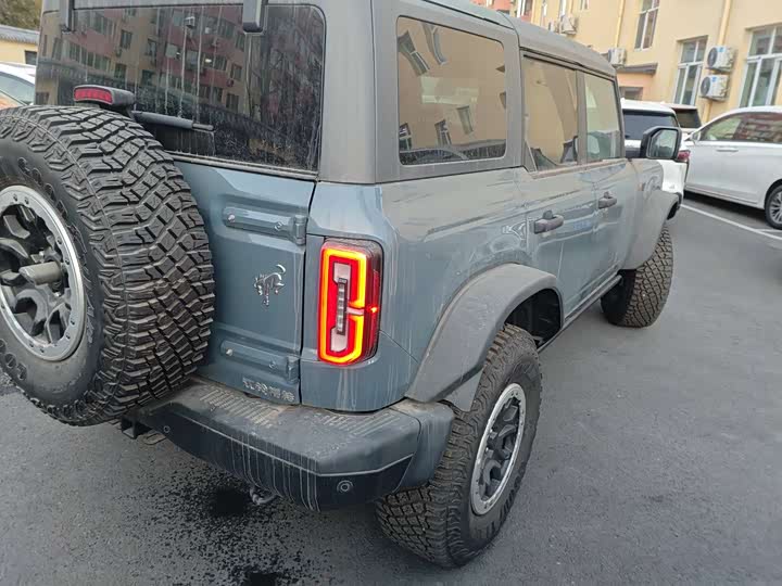 Фото 7 - Ford Bronco