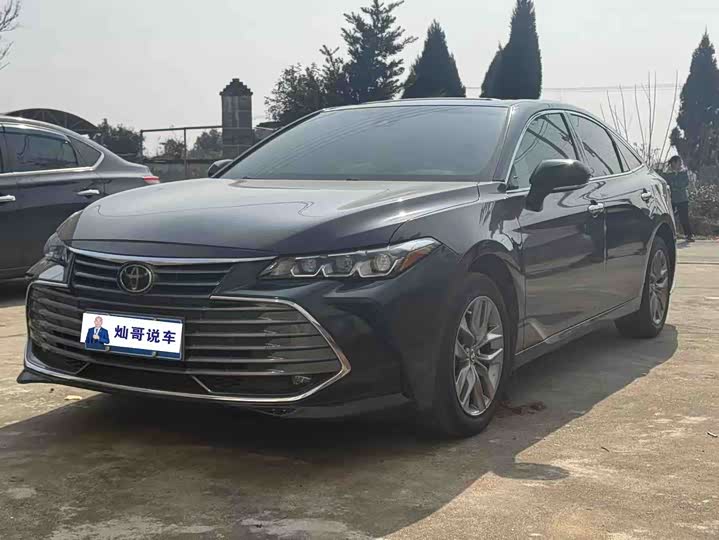 Фото 1 - Toyota Avalon