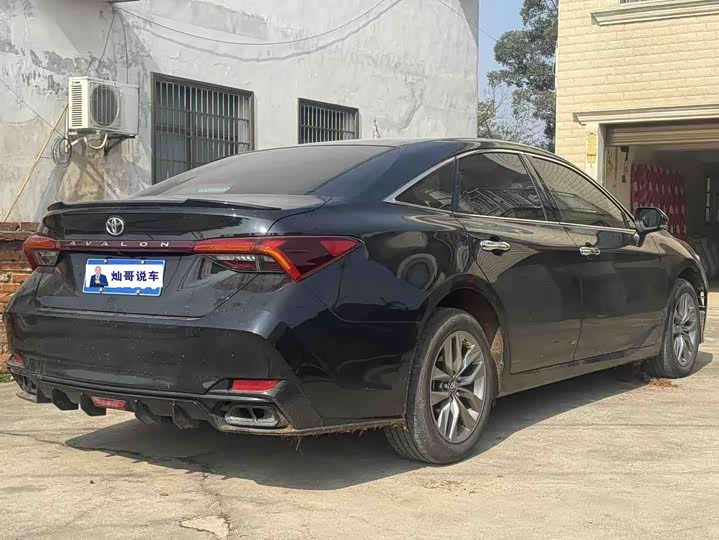 Фото 7 - Toyota Avalon