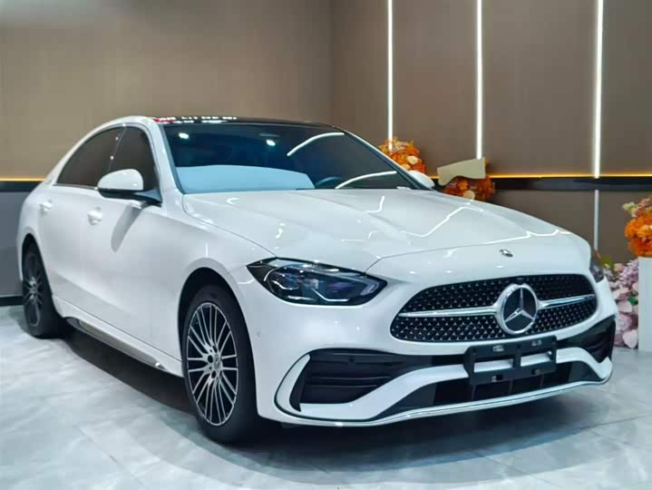 Фото 8 - Mercedes-Benz C-Class