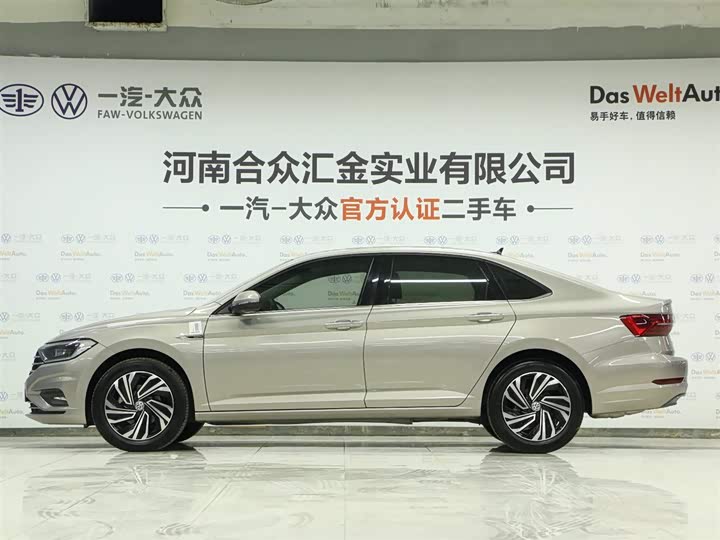 Фото 2 - Volkswagen Sagitar L