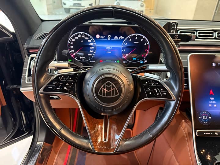 Фото 8 - Mercedes-Benz Maybach S-Class