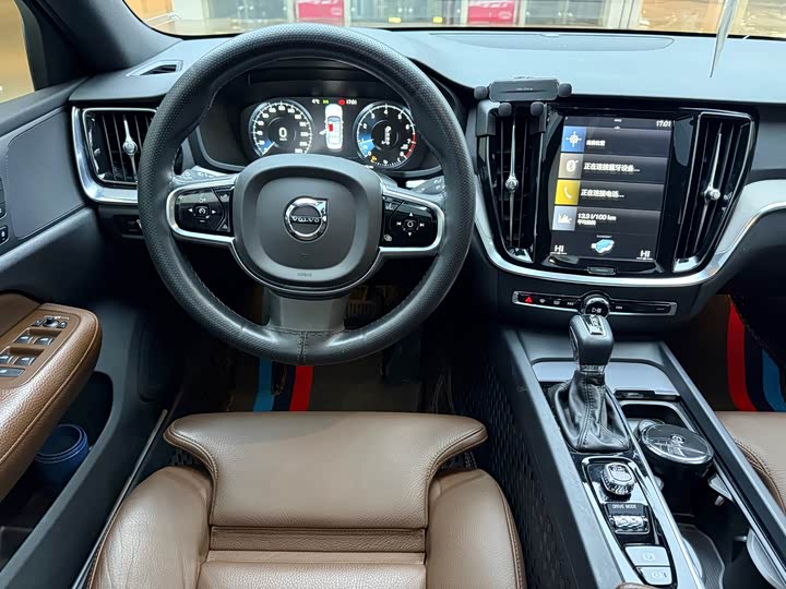 Фото 6 - Volvo S60