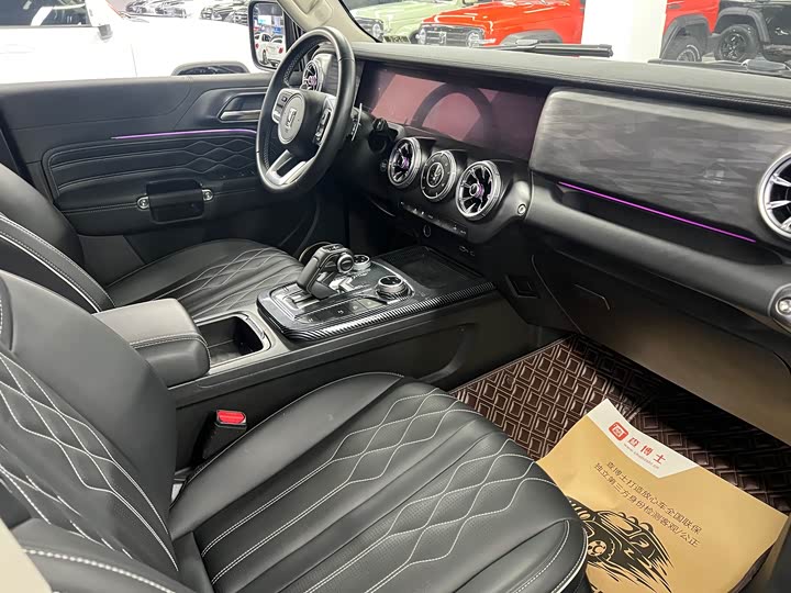 Фото 8 - Tank 300