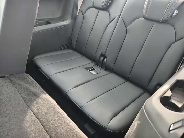 Фото 8 - Changan CS75