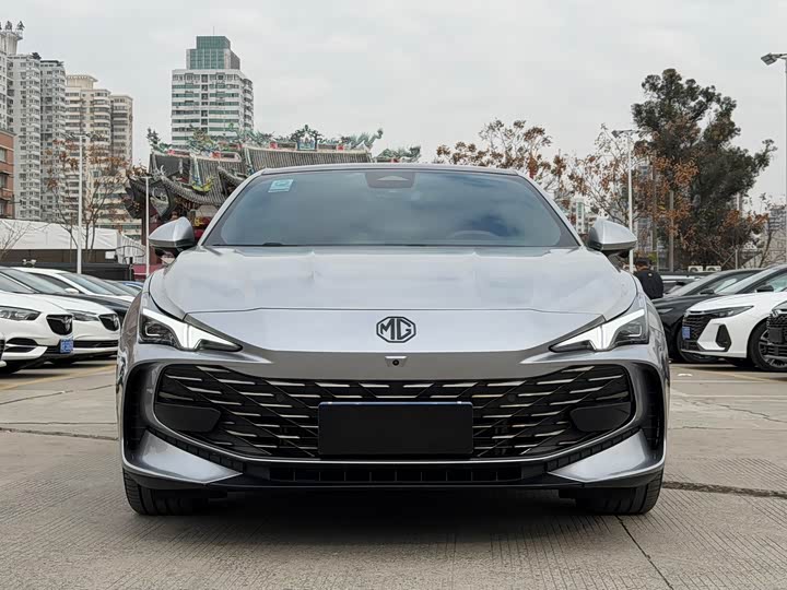 Фото 2 - MG Motor 7