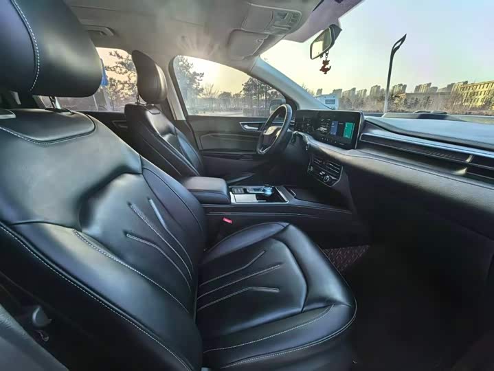 Фото 7 - Ford Edge