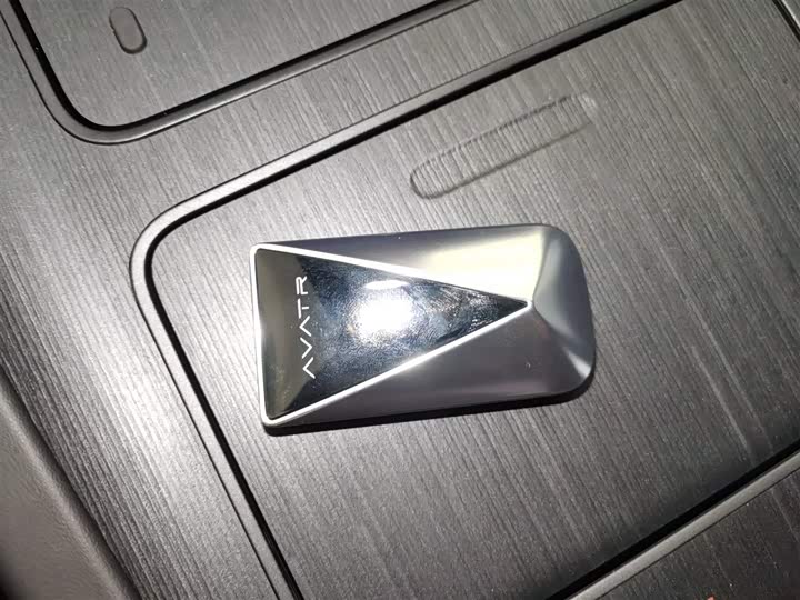 Фото 9 - Avatr 12