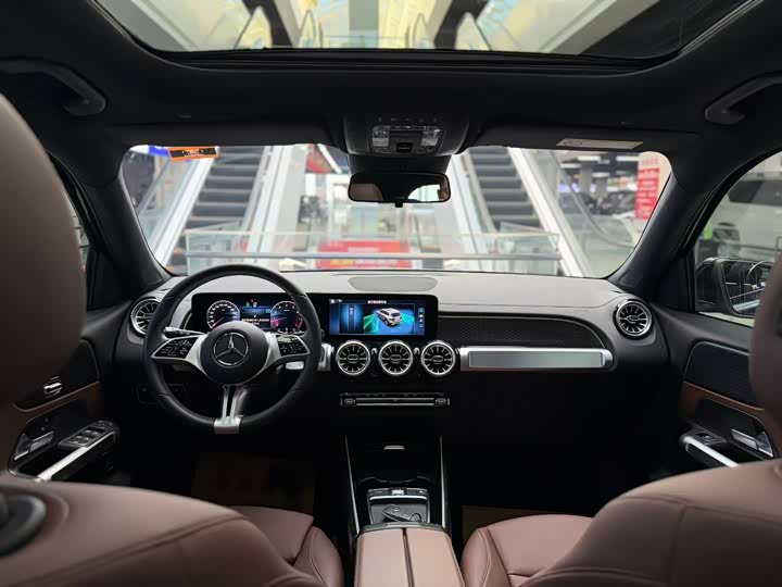 Фото 5 - Mercedes-Benz GLB-Class