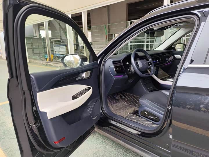 Фото 7 - BAIC Arcfox Alpha T