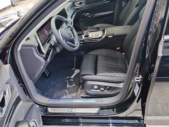 Фото 9 - Hongqi H9