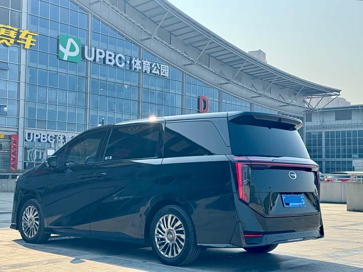 Фото 3 - GAC Trumpchi M8