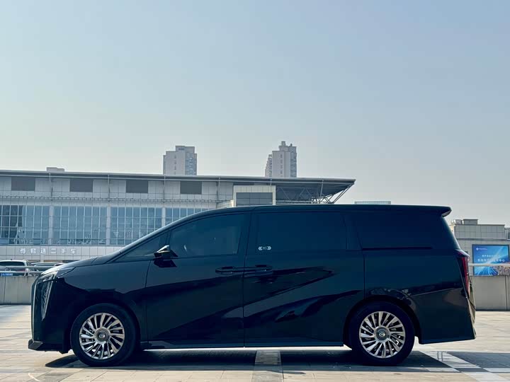 Фото 5 - GAC Trumpchi M8