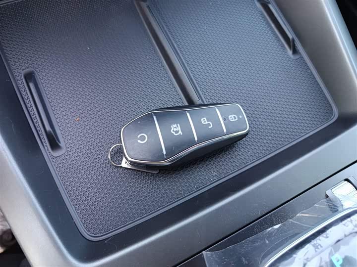 Фото 9 - BYD Qin Plus