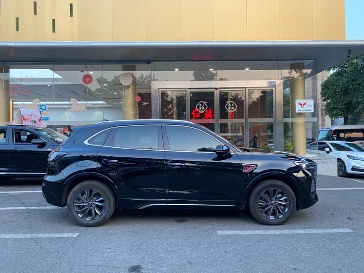 Фото 4 - Hongqi HS5