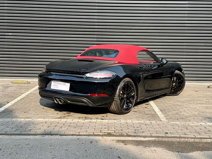 Фото 6 - Porsche 718