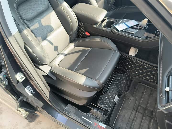 Фото 8 - Chery Tiggo 8