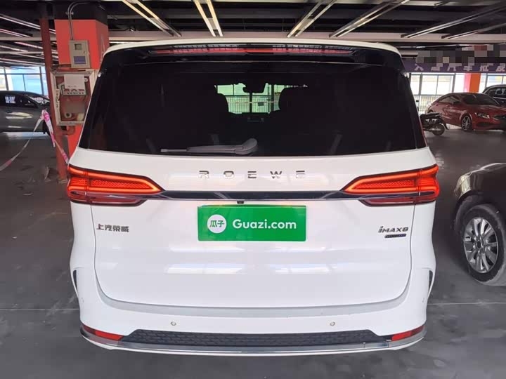 Фото 6 - Roewe iMax 8