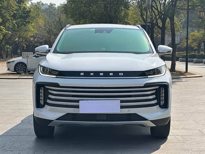 Фото 2 - Exeed TXL