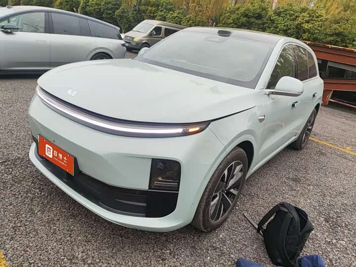 Фото 1 - LiXiang L6