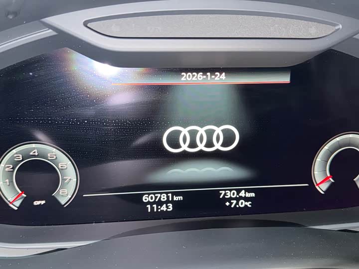 Фото 6 - Audi Q7