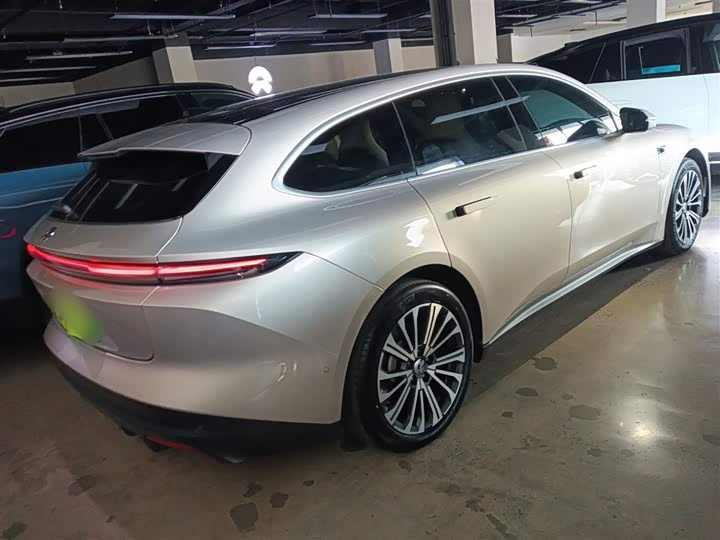 Фото 7 - Nio ET5T