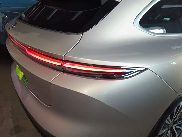 Фото 8 - Nio ET5T