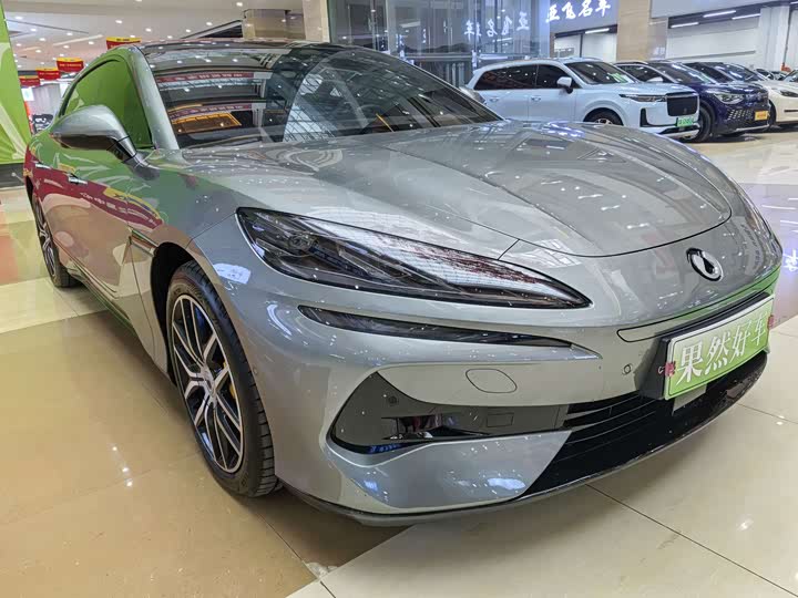 Фото 2 - Denza Z9GT