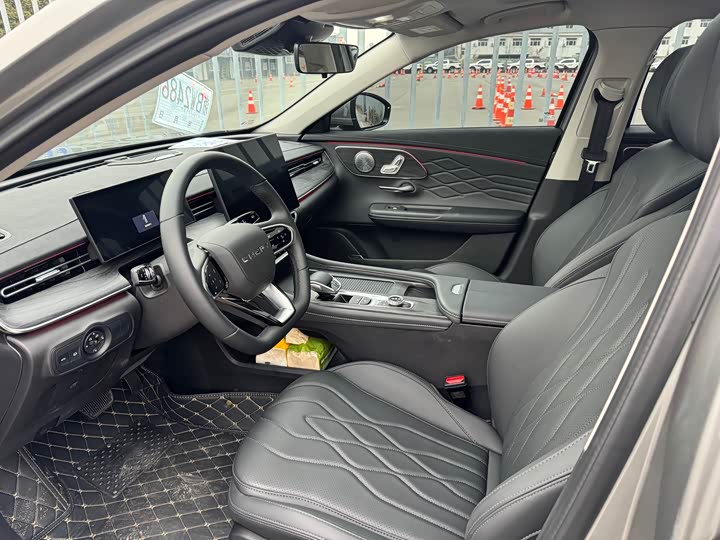 Фото 5 - Chery Arrizo 8 Pro