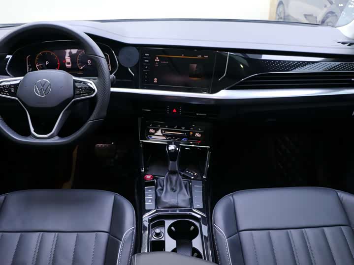 Фото 8 - Volkswagen Passat