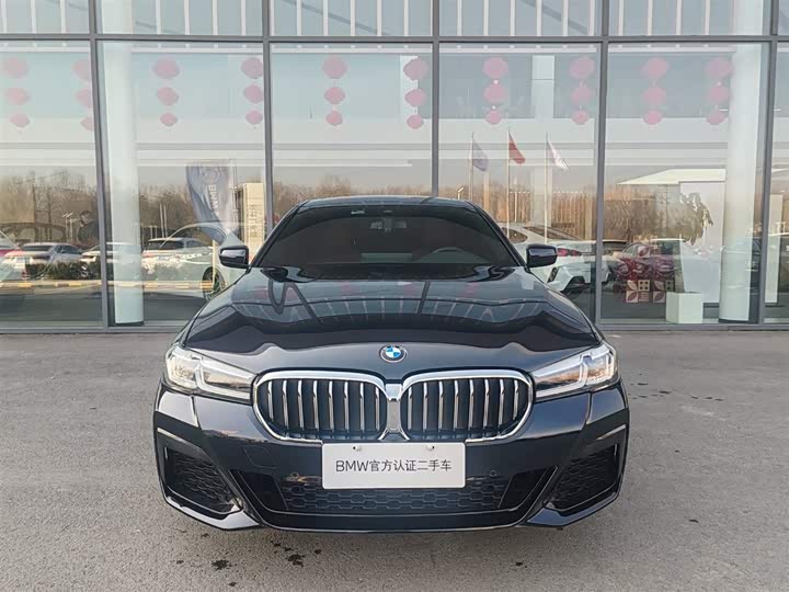 Фото 2 - BMW 5 Series