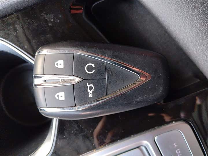 Фото 9 - Changan Eado Plus