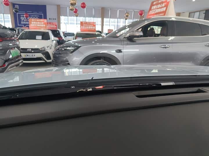 Фото 9 - BYD Qin L