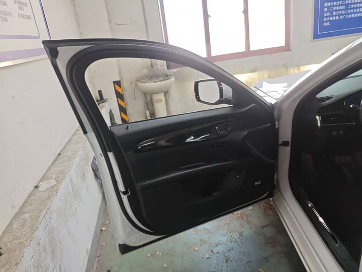 Фото 7 - Cadillac CT6