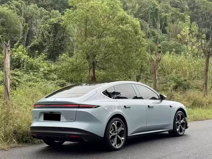 Фото 9 - Nio ET5