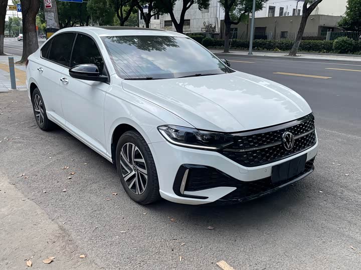 Фото 2 - Volkswagen Lavida