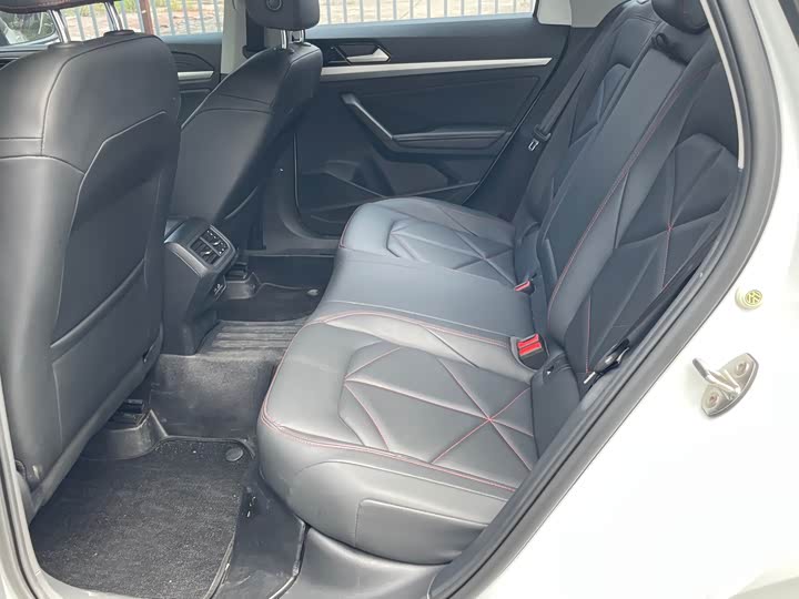 Фото 5 - Volkswagen Lavida