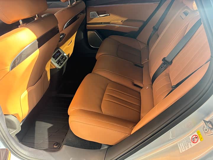 Фото 7 - BYD Han L