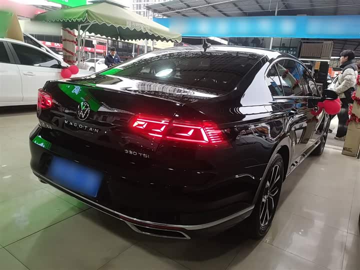 Фото 7 - Volkswagen Magotan